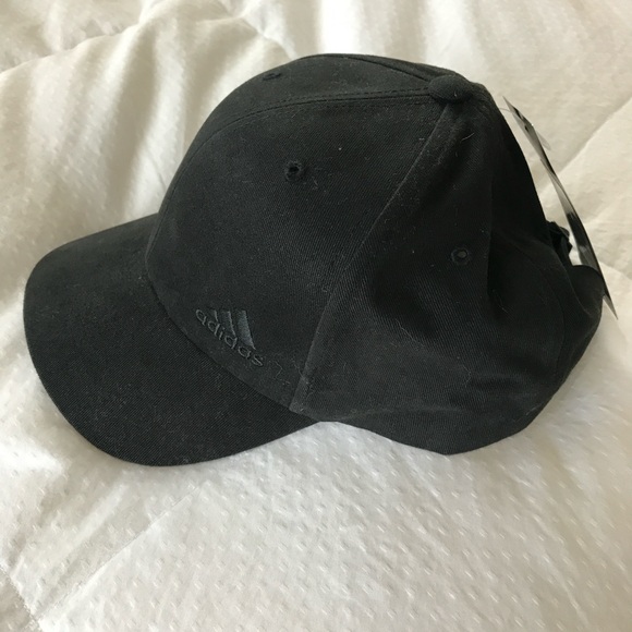 NWT! adidas Women’s Black Classic Baseball Cap - Picture 4 of 7